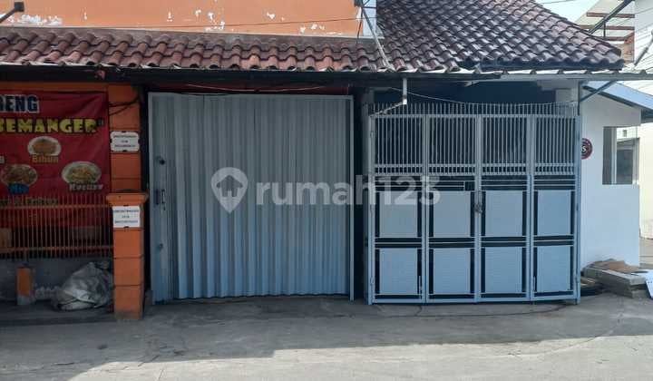 1-Floor Commercial Space Within a Complex in Margahayu Raya