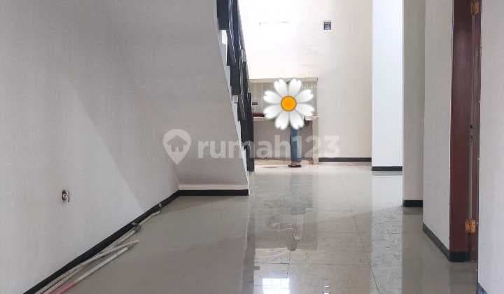 Rumah Minimalis Siap Huni di Taman Kopo Indah 3