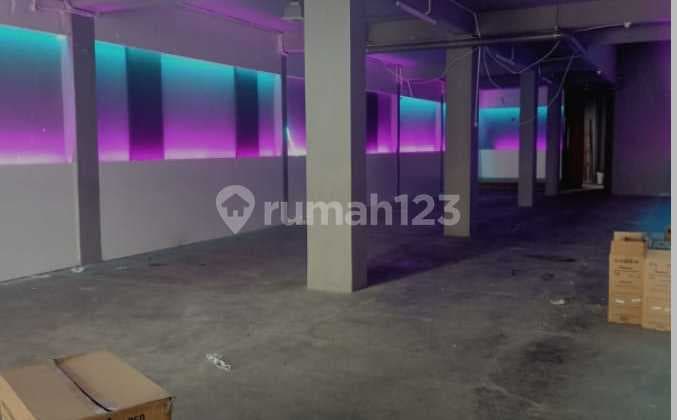 Ruko 3 Lantai Siap Pakai Strategis di Mainroad Sudirman Bandung