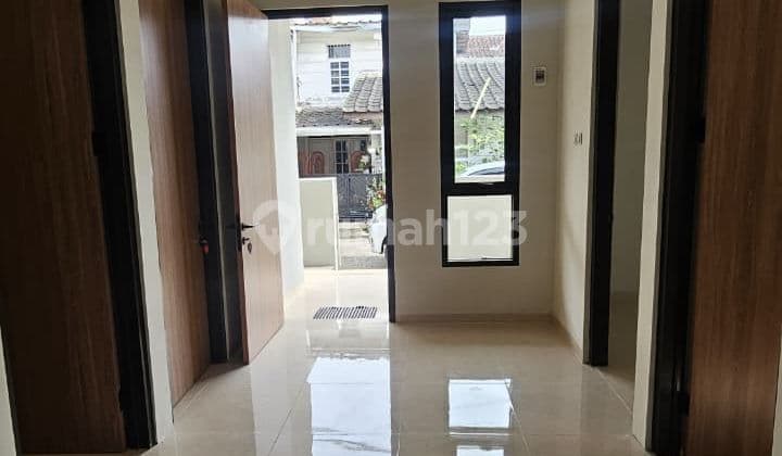 Rumah Hoek 2 Lantai Siap Huni di Margahayu Raya Bandung