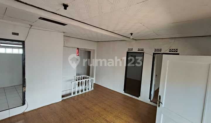 Rumah Hoek 2 Lantai Siap Huni di Margahayu Raya