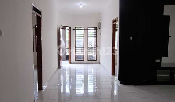 Rumah Minimalis Siap Huni di Taman Holis Indah Bandung