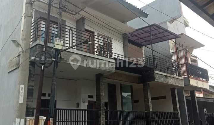 Rumah Nyaman Strategis di Permata Buah Batu Bandung