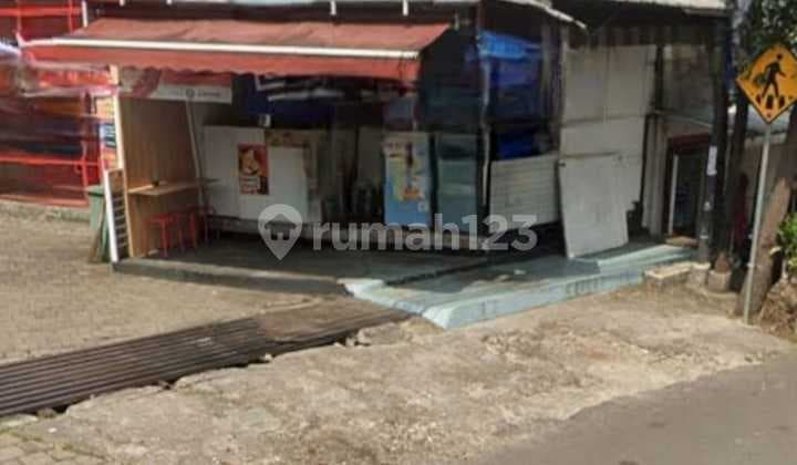 Outlet Strategis di Mainroad Dago Bandung