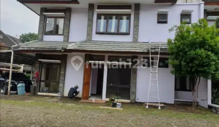 Rumah Hook Dalam Cluster di Cikutra Bandung