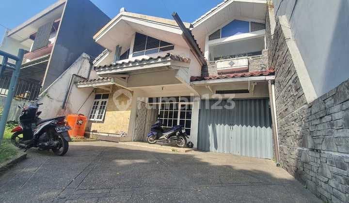 2-Story Ready-to-Occupy House in Batununggal Bandung