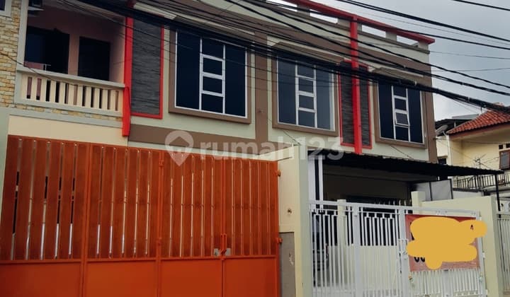 Disewakan Ruko Cocok untuk Kantor di Jl H Salim Radio Dalam Jakarta Selatan