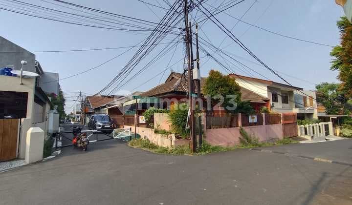 Dijual Rumah Siap Huni di Duren Sawit Jakarta Selatan
