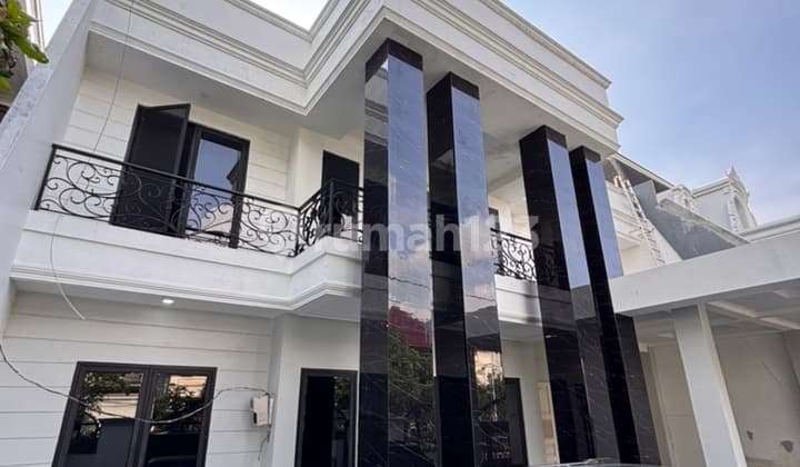 House For Sale & Rent on Jl. Kartika Utama, Pondok Indah, South Jakarta.
