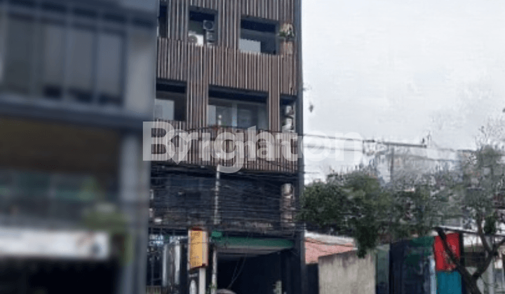 GEDUNG 6 LANTAI LOKASI STRATEGIS DI MENTENG JAKARTA PUSAT