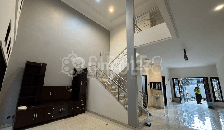 Rumah Viral.. Area Terbaik di Taman Holis Indah Bandung