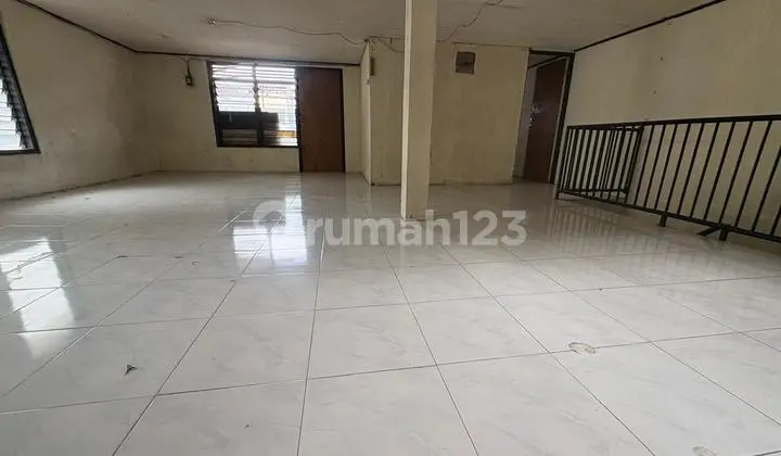 Rumah/Gudang Jembatan 5 Siap Huni & Usaha !!
