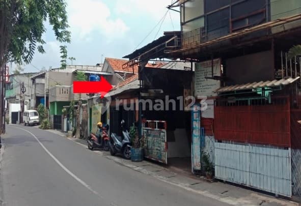 Rumah di Pinggir Jalan Cocok di Jadikan Tempat Tinggal & Ruang Usaha Lokasi di Cijantung, Pasar Rebo , Jakarta Timur