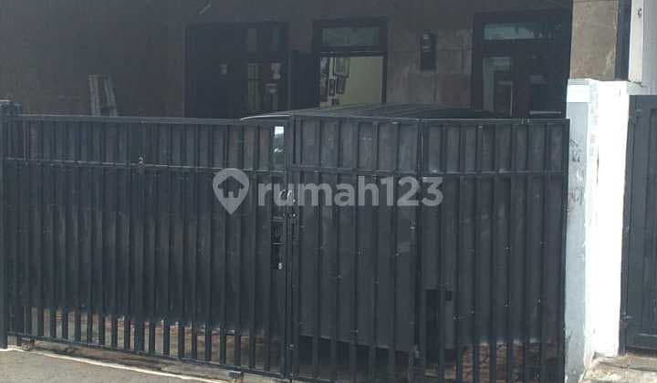 Dijual rumah 2 Lantai Siap Huni di Meruya, Jakarta Barat
