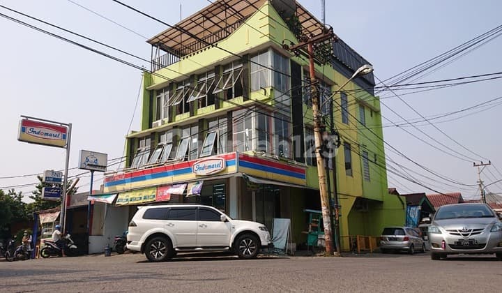 Ruko Indomaret 4 Lantai di Karawaci, Kota Tangerang