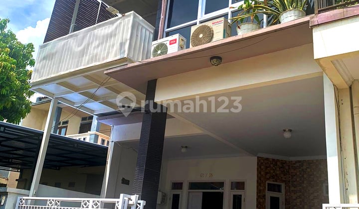 Rumah Minimalis 2 Lantai di Duta Bintaro Siap Huni Semi Furnished