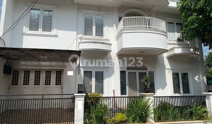 Rumah 2 Lantai 250m² di Rempoa Ciputat Timur Tangerang Selatan - Dekat Bintaro & Pondok Indah