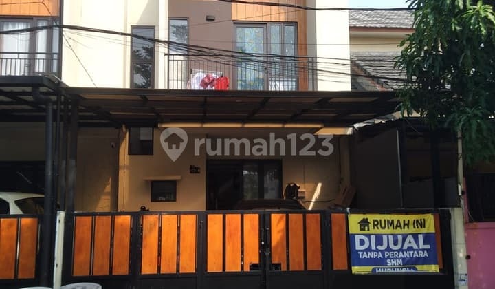 Dijual Rumah Cantik Scandinavian Dalam Perumahan