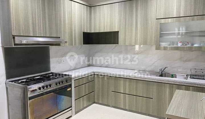 DISEWAKAN / DIJUAL Newly renovated PONDOK INDAH Rumah 2 lantai