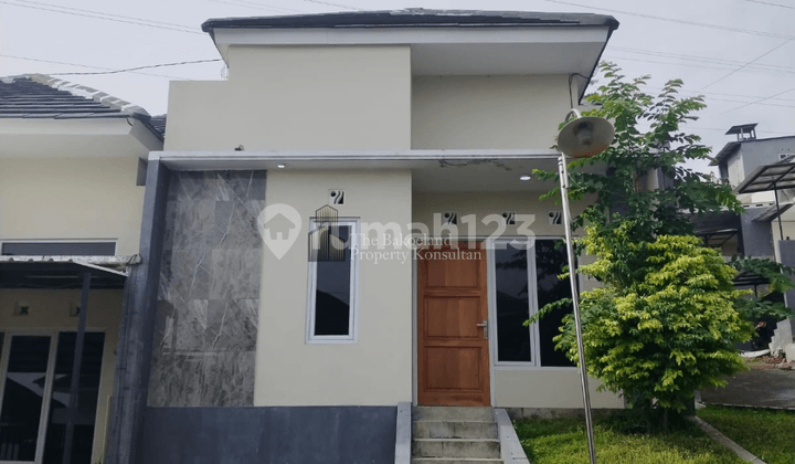 Rumah 2 Lantai di Dalam Cluster Pudak Payung Banyumanik Semarang