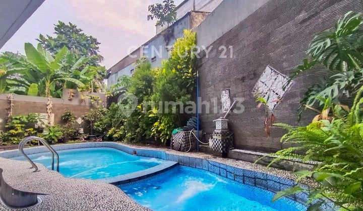 Hot Sale Rumah Ada Swimming Pool di Pancoran Mas Depok #117563