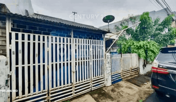 For Sale House in Cengkareng Strategic Location