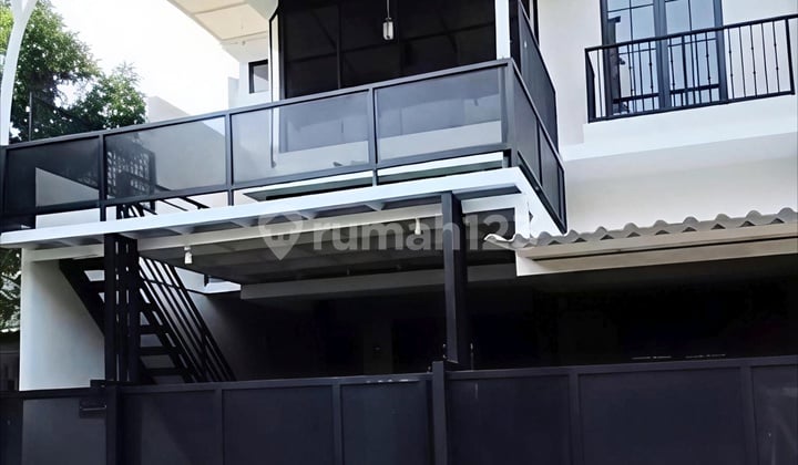 Rumah Siap Huni Bagus SHM di Griya Loka Bsd