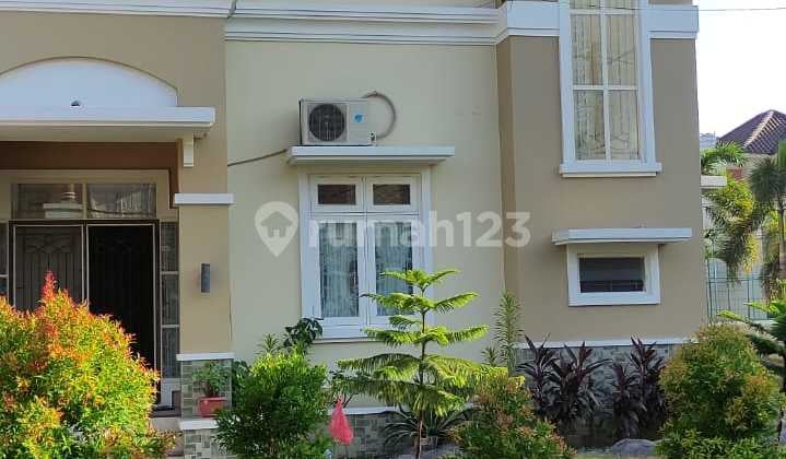 RUMAH MEWAH SEMI FURNISHED di Puri Mutiara – Hunian Nyaman & Elegan Siap Huni!