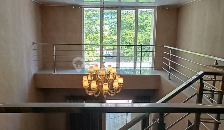 Dijual Rumah Full Furnish dan Sudah Renov di Green River View