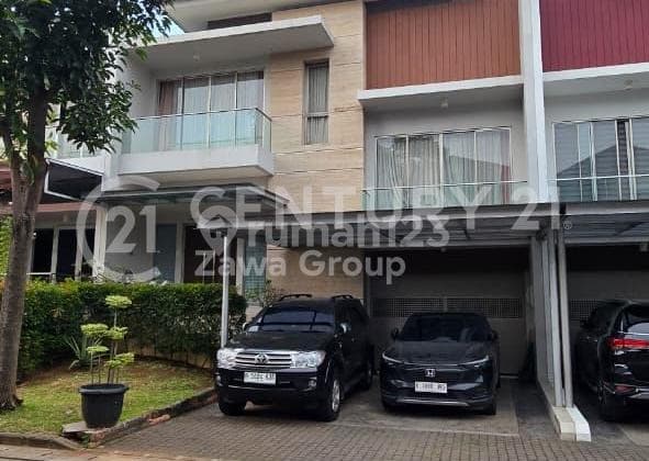 Ready-to-Occupy House in Golf Island Concerto Pantai Indah Kapuk