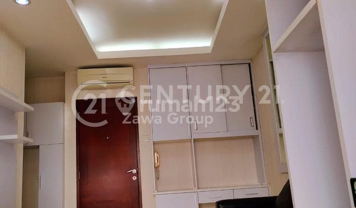 Selling at a Loss: Mediterranean Garden 2 Apartment in Tanjung Duren, West Jakarta