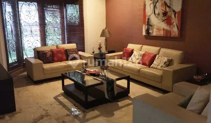 Rumah Mewah di Pondok Indah Kebayoran Lama Jaksel