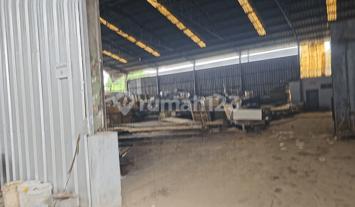 Gudang siap pakai di Daan mogot Jakarta Barat