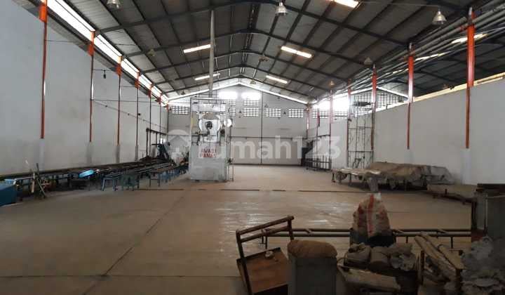 Gudang siap pakai di Kawasan Akong Tangerang