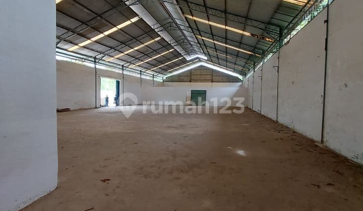 Tanah dan gudang di hamparn perak siap pakai