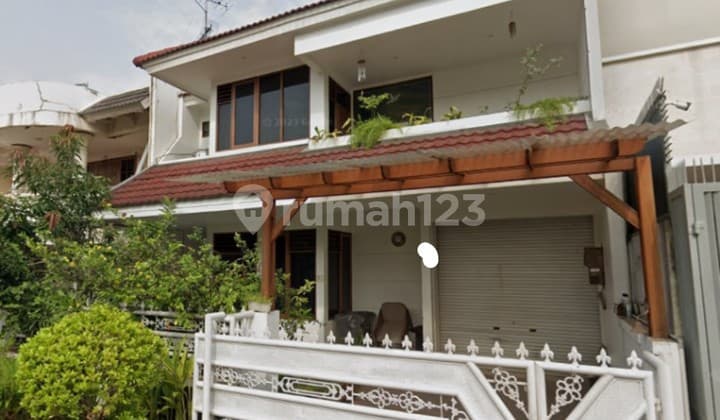 Rumah di Intercon Kebon Jeruk Jakarta Barat