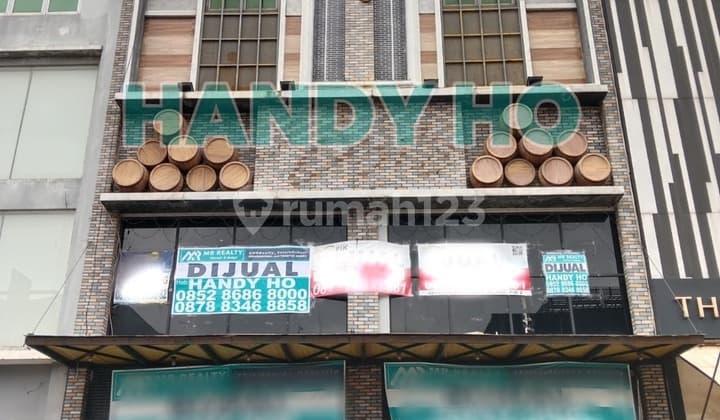 TWIN SHOPHOUSES 2 ELANG LAUT BOULEVARD PIK