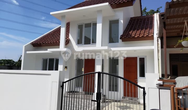 Brand New Rumah Metland Puri, siap huni