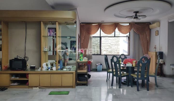 Sell Fast Intercon Kebon Jeruk House East Facing