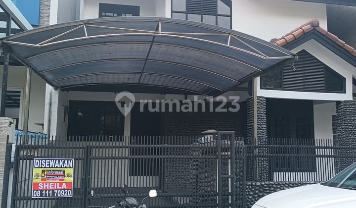 Rumah Sewa Puri Kencana hadap selatan