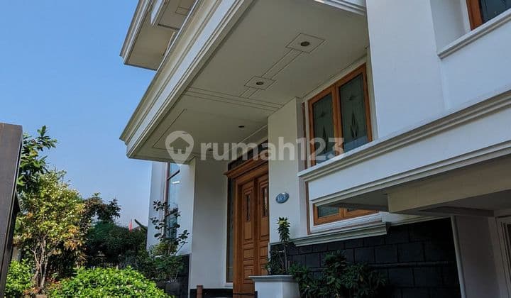 Quick Sale: Tidy Hook House in Permata Buana