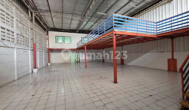 Warehouse Ready for Use, Cipondoh Location