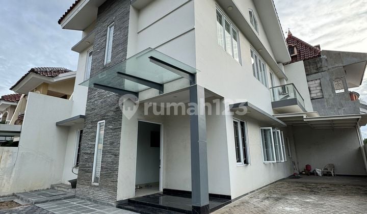 Sell Fast Minimalist House Puri Media