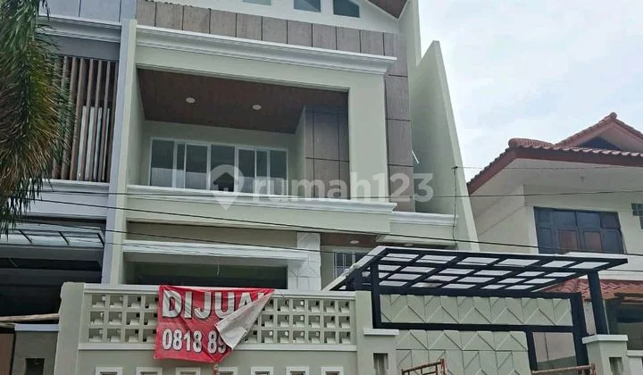 Brand New Puri Indah House Facing East