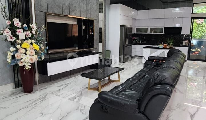 Dijual Rumah minimalis PIK furnish interior bagus tinggal masuk