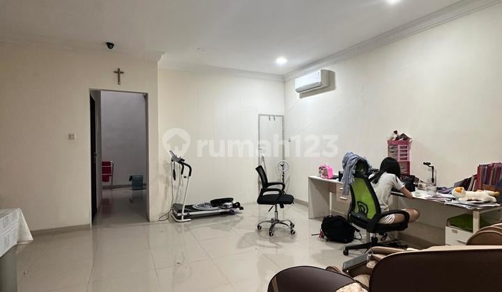 Jual rumah Gading Kirana Kelapa Gading siap huni jarang ada