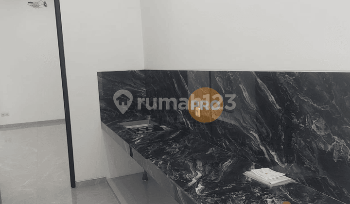 Jual Rumah Baru Sutera Kirana Alam Sutera Rapi Bagus Siap Huni