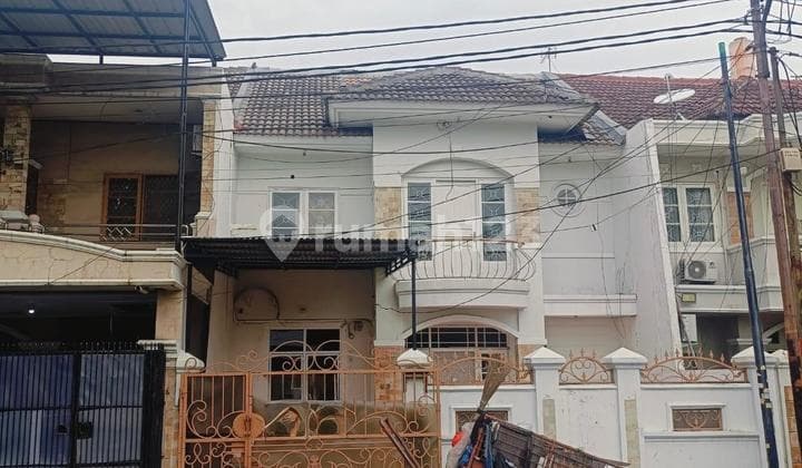 Large House for Sale Opposite the Park, Cheapest Price in Taman Palem Lestari