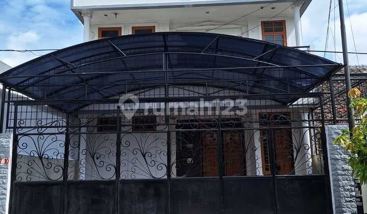 Dijual Rumah Besar Siap Huni Hadap Selatan Jalan Lebar Harga Murah di Citra 1 Extension