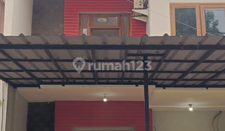 For Sale Nice House Facing Northeast Fronting Park Very Cheap Sale in Taman Surya 5